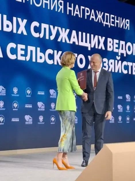 Глава Гиагинского района отмечен благодарностью министра сельского хозяйства России